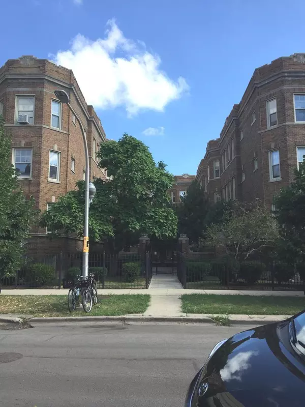 828 W Sunnyside Avenue #3E, Chicago, IL 60640