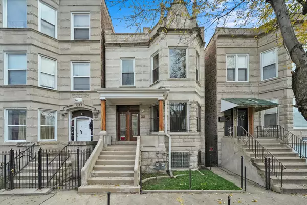 1527 S Drake Avenue, Chicago, IL 60623