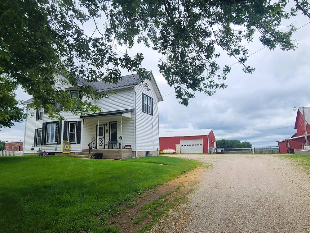 Amboy, IL 61310,1796 Lee Center Road