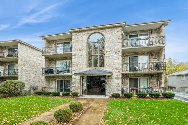 14815 Kenton Avenue #1, Midlothian, IL 60445