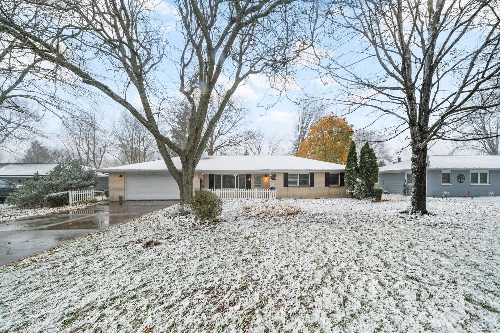 25 Maple Street,  Yorkville,  IL 60560