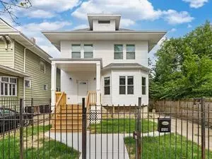 119 N Lockwood Avenue, Chicago, IL 60644