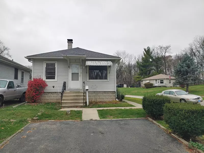 7 Independence Avenue, Joliet, IL 60433