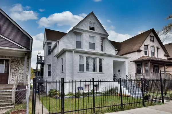 5417 W Iowa Street, Chicago, IL 60651