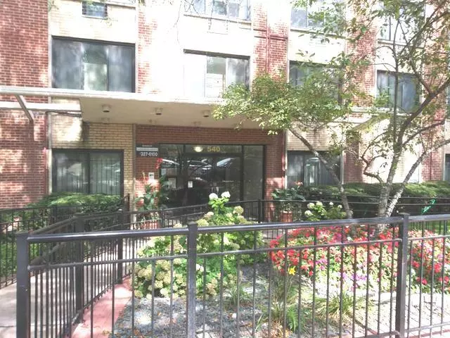 540 W Roscoe Street #275, Chicago, IL 60657