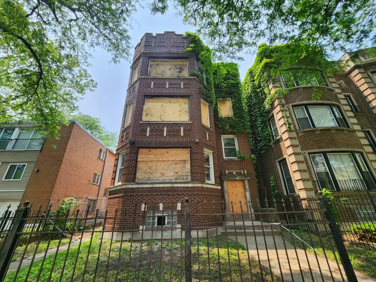 Chicago, IL 60619,7952 S Langley Avenue