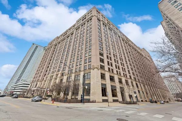 680 N Lake Shore Drive #1215, Chicago, IL 60611