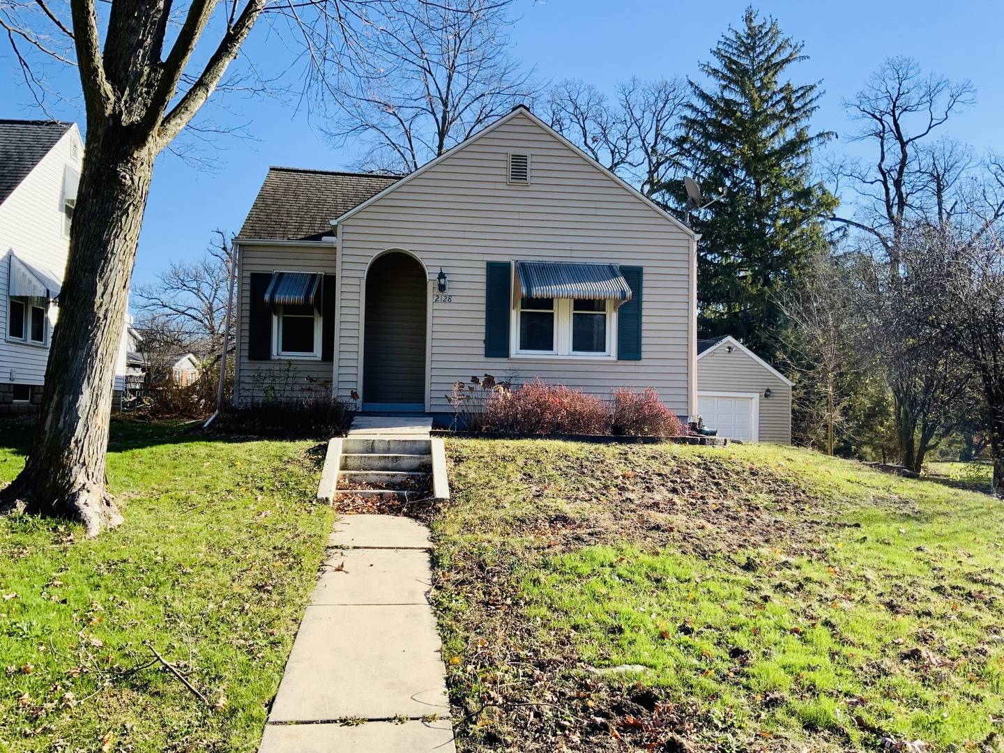 2128 Fields Place, Ottawa, IL 61350
