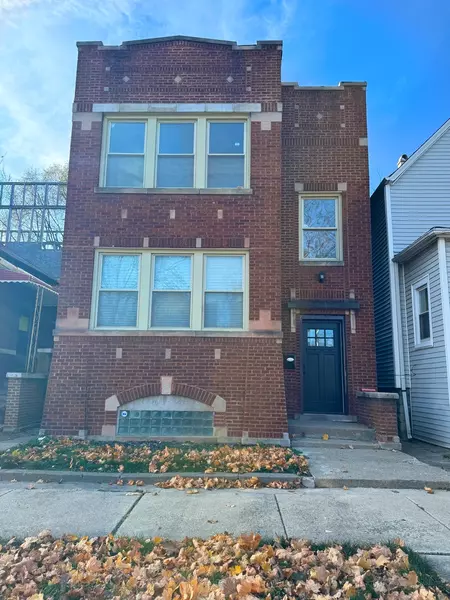 7022 S Carpenter Street, Chicago, IL 60621