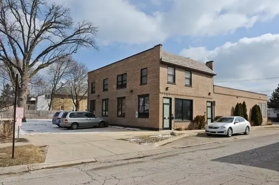 Highland Park, IL 60035,2132 Green Bay Road