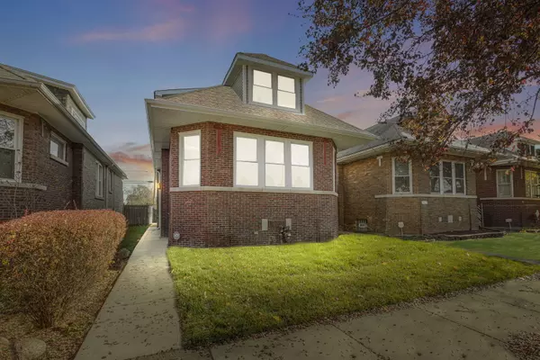 11621 S Hale Avenue, Chicago, IL 60643