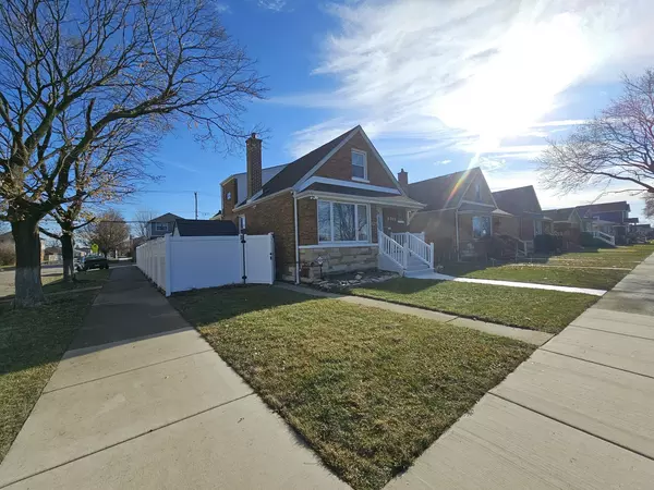 Chicago, IL 60638,5701 S Mobile Avenue