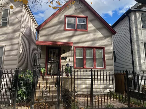 2733 N Artesian Avenue, Chicago, IL 60647