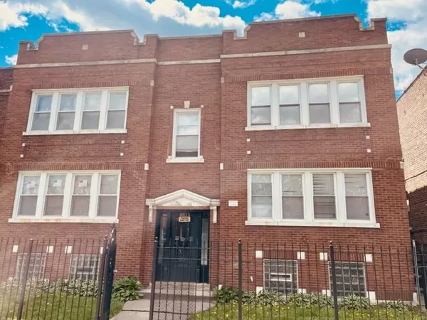 4853 W Augusta Boulevard #1, Chicago, IL 60651