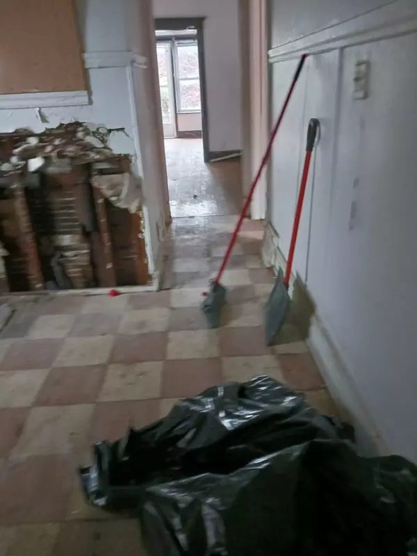 Chicago, IL 60637,Address not disclosed