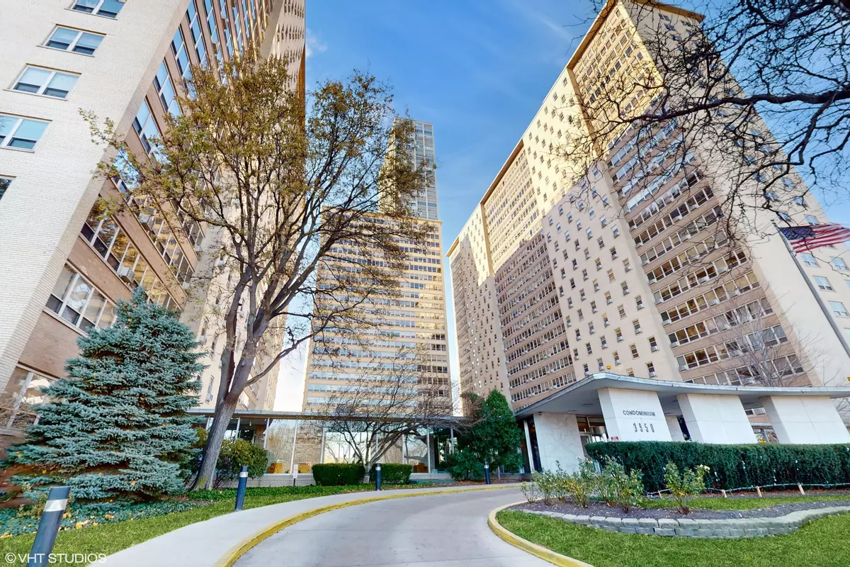 Chicago, IL 60613,3950 N Lake Shore Drive #1511