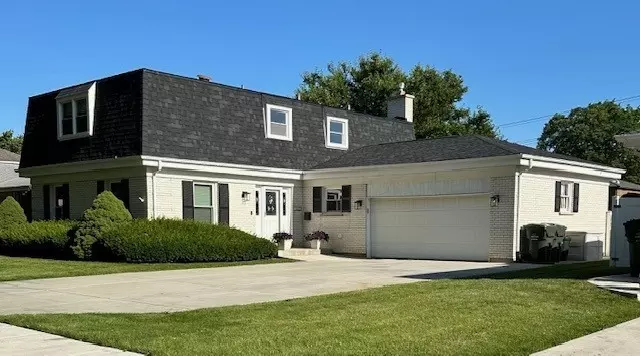 1622 E Barberry Lane, Mount Prospect, IL 60056