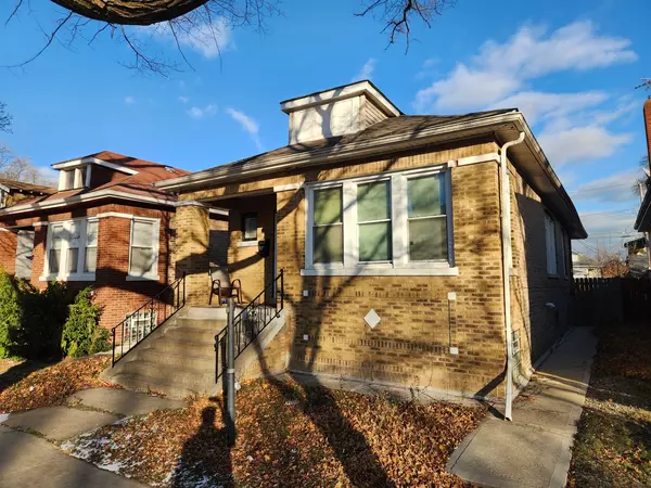 10151 S Yale Avenue, Chicago, IL 60628