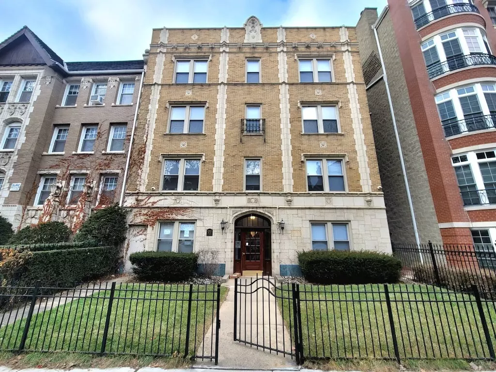 Chicago, IL 60614,640 W WRIGHTWOOD Avenue #115