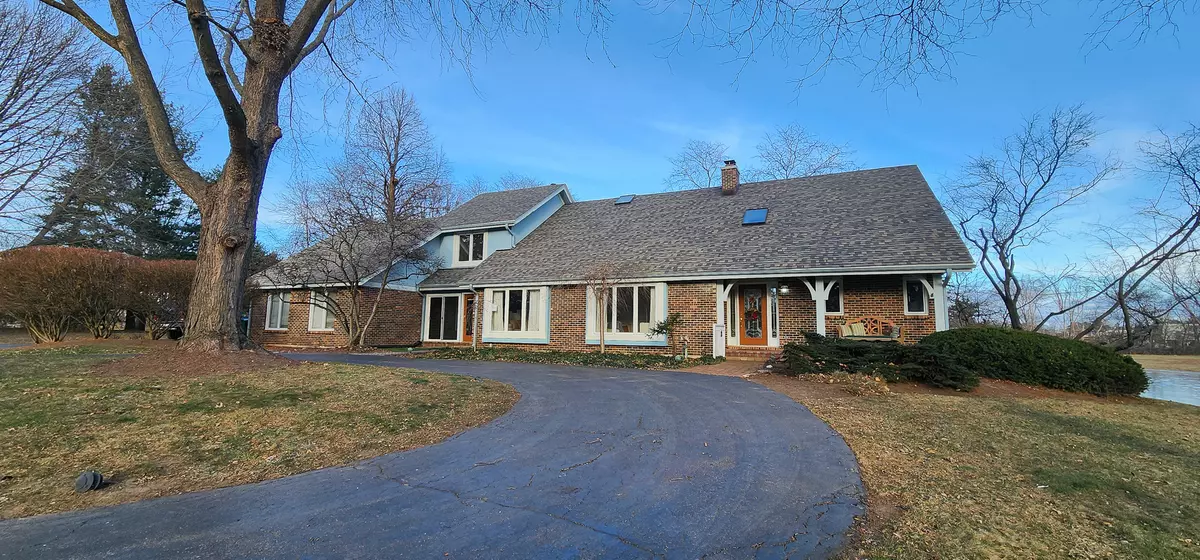 Long Grove, IL 60047,4148 Three Lakes Court