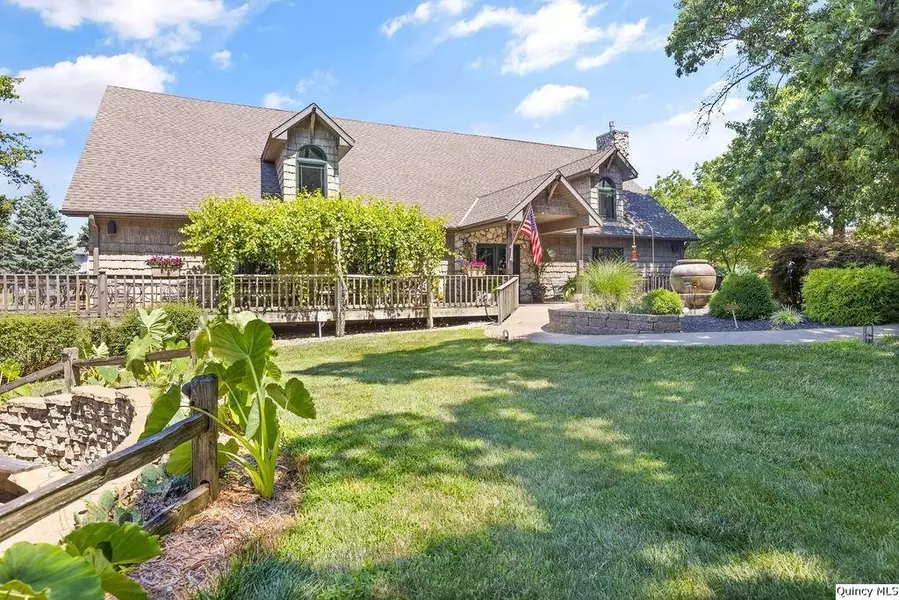 2211 E 640th Place, Ursa, IL 62376