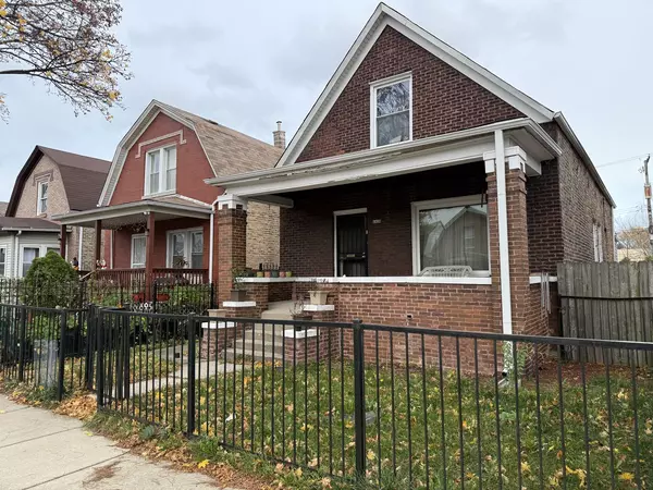 1029 N Keystone Avenue, Chicago, IL 60651