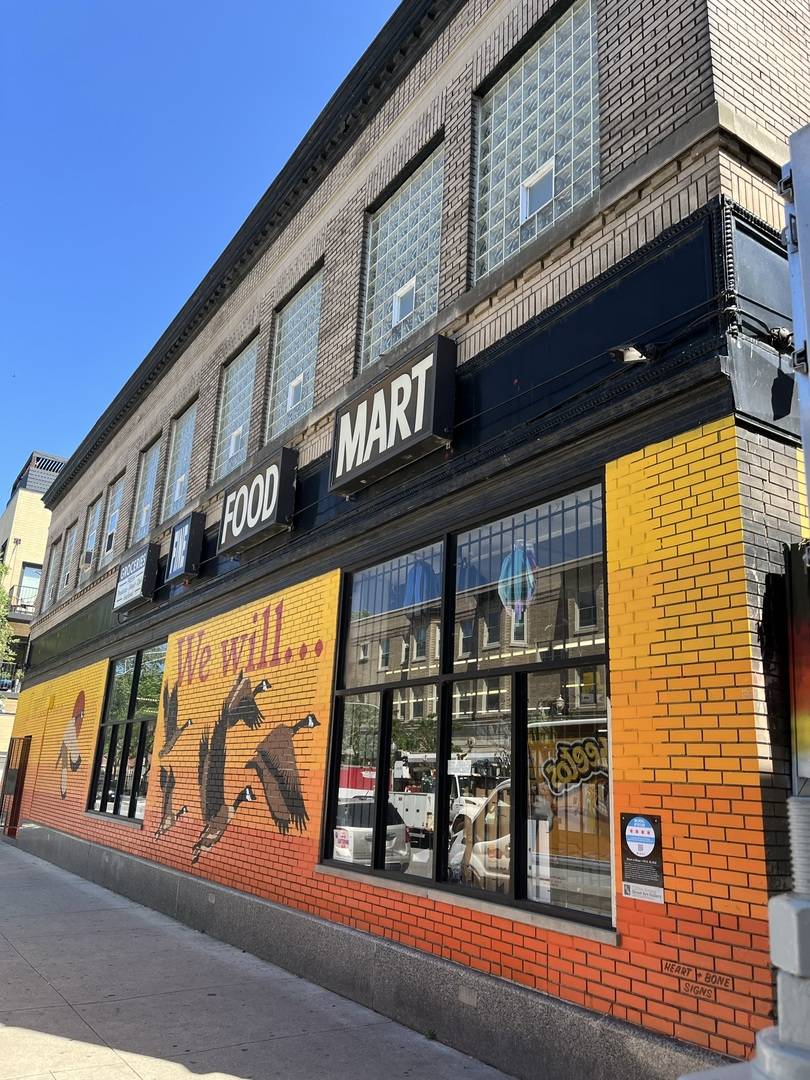 4655 N Broadway Street, Chicago, IL 60640