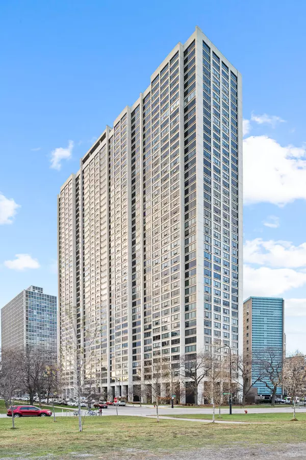 2800 N Lake Shore Drive #507, Chicago, IL 60657