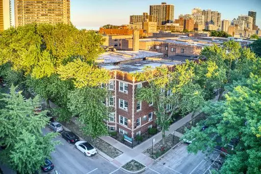 1055 W Glenlake Avenue #1, Chicago, IL 60660