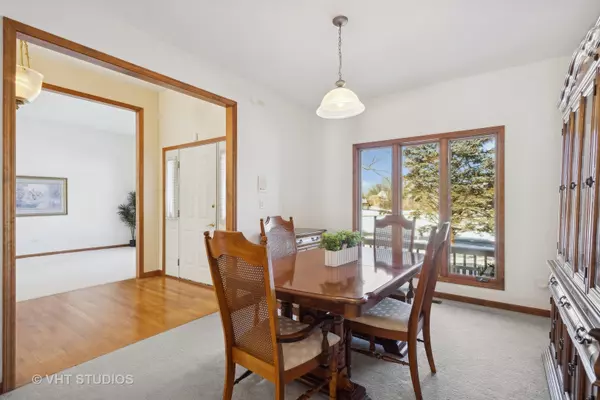 Crystal Lake, IL 60012,3724 Tamarack Circle