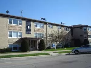 Elmwood Park, IL 60707,50 CONTI Parkway #1C