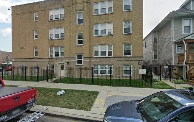 Chicago, IL 60639,4305 W Palmer Street #3