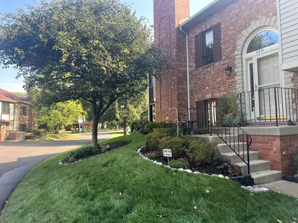 Orland Park, IL 60467,11231 Bradley Court