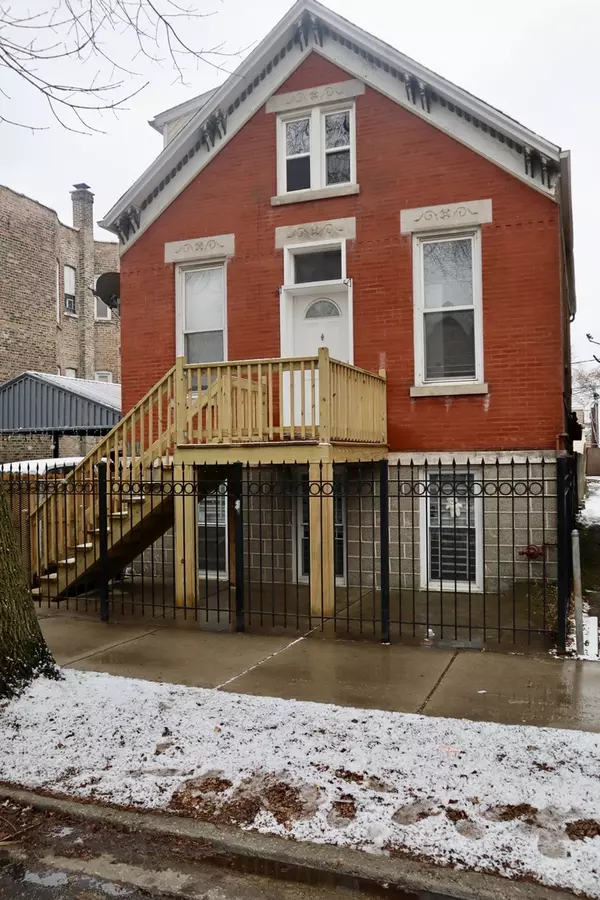 2346 S Albany Avenue, Chicago, IL 60623