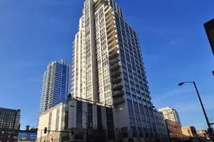 200 W GRAND Avenue #1601, Chicago, IL 60654