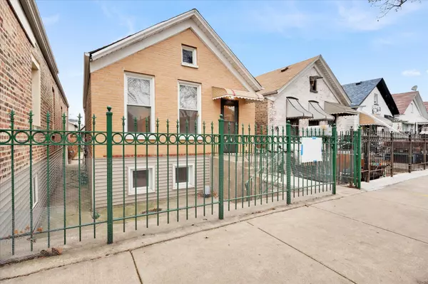 3338 S Bell Avenue, Chicago, IL 60608