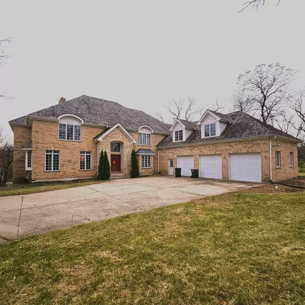 26005 N Middleton Parkway, Mundelein, IL 60060