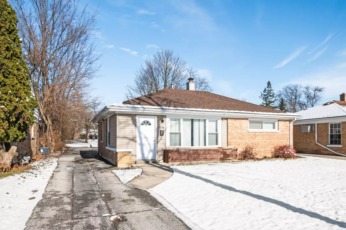 Homewood, IL 60430,2226 Spruce Road