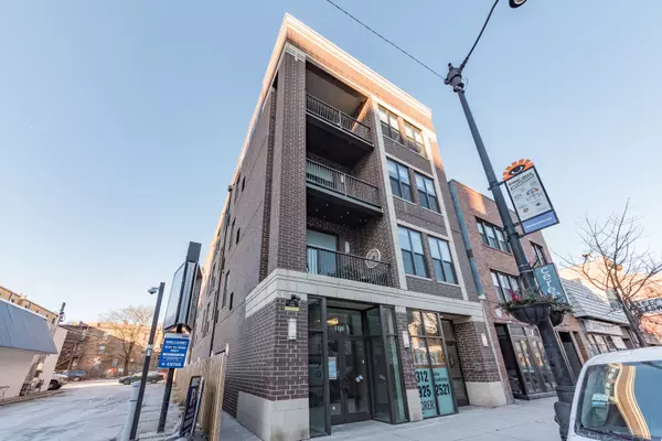 3122 N Broadway Street #304, Chicago, IL 60657