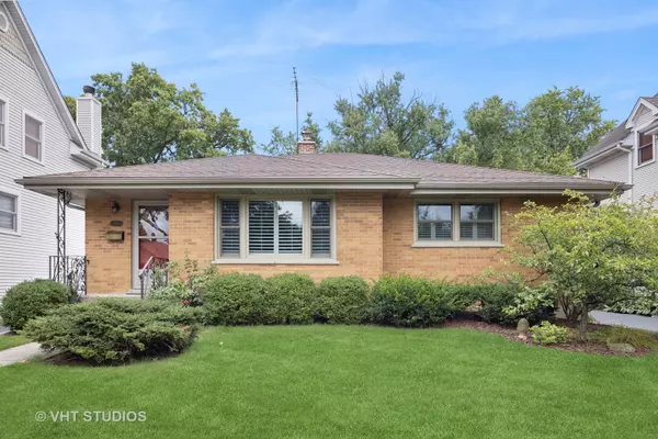 147 N Myrtle Avenue, Villa Park, IL 60181