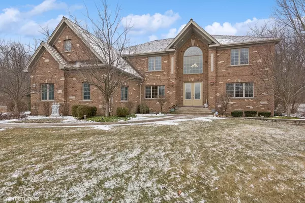 4804 Preserve Court, Long Grove, IL 60047