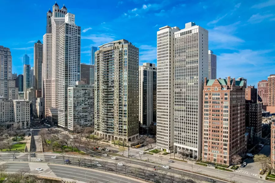 1110 N Lake Shore Drive #18S, Chicago, IL 60611