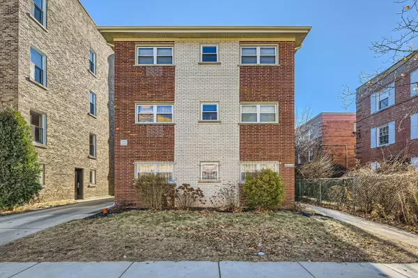 2065 W Farwell Avenue #3S, Chicago, IL 60645