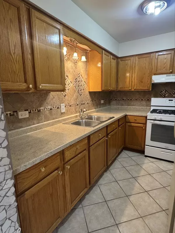 Alsip, IL 60803,4840 W Engle Road #3SE