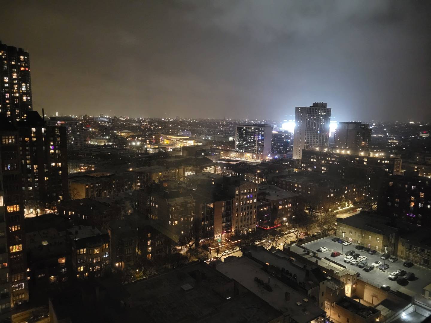 Chicago, IL 60613,3950 N Lake Shore Drive #2225