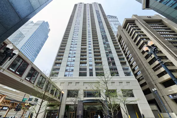 200 N Dearborn Street #1808, Chicago, IL 60601