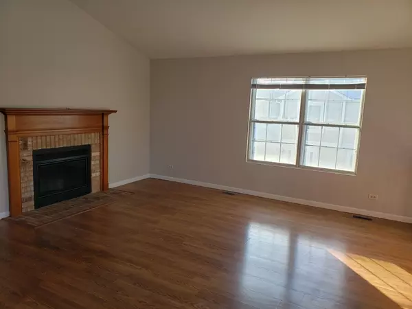 Buffalo Grove, IL 60089,475 Le Parc Circle #475