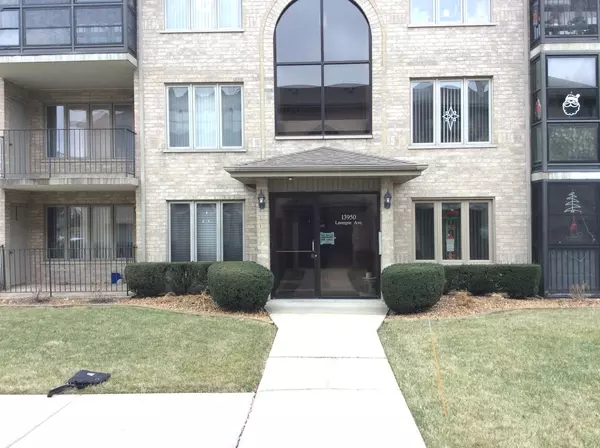 13950 Lavergne Avenue #904, Crestwood, IL 60418