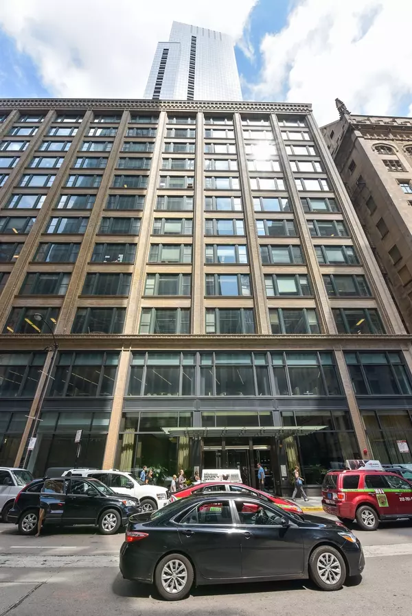 60 E Monroe Street #3708, Chicago, IL 60603