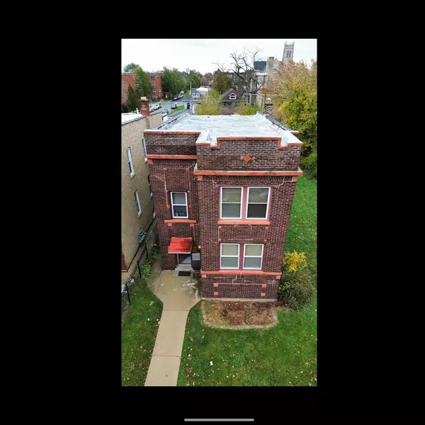 7805 S Loomis Boulevard, Chicago, IL 60620